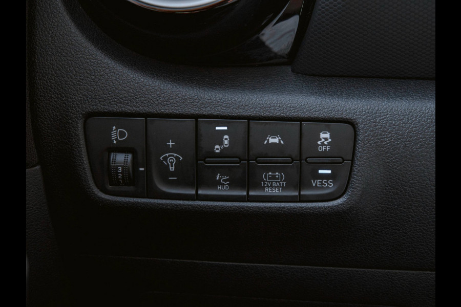 Hyundai Kona 1.6 GDI HEV Fashion | TREKHAAK | CAMERA | HEAD UP | ADAPTIVE | NAP