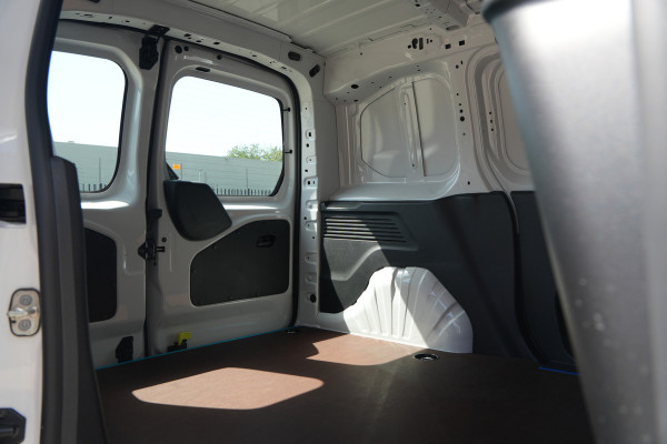 Citroën Berlingo 1.5 BlueHDI Club 100pk - Cruise - Airco - Bluetooth - Vloerplaat - Rijklaar