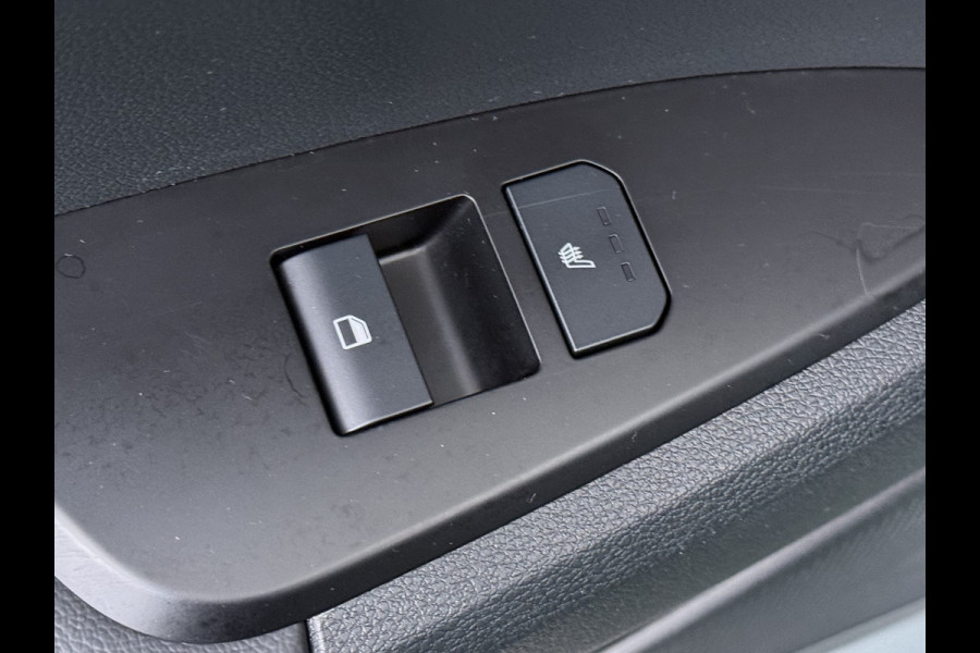 Kia Sportage 1.6 T-GDi Hybrid DynamicPlusLine - Adaptive Cruise - Stoel/Stuurverwarming - Schuif/Kanteldak - Navigatie - DAB - Apple Carplay/Android Auto Fabrieksgarantie 01-2033 - Fabrieksgarantie tot 01-2032