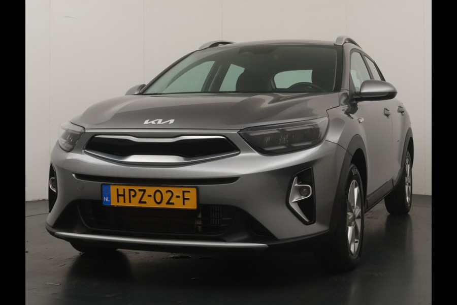 Kia Stonic 1.0 T-GDi MHEV DynamicLine - Apple Carplay/ Android Auto - Cruise Control - Airco - Achteruitrijcamera - - Fabrieksgarantie tot 04-2032