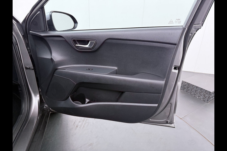 Kia Stonic 1.0 T-GDi MHEV DynamicLine - Apple Carplay/ Android Auto - Cruise Control - Airco - Achteruitrijcamera - - Fabrieksgarantie tot 04-2032