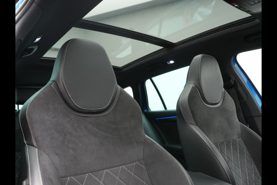 Škoda Superb Combi 1.4 TSI iV Sportline PHEV 218pk Dealer O.H | Panodak | Adaptive Cruise | Camera | Crystal LED | Alcantara Sportstoelen Memory & Verwarmd | Keyless | Apple Carplay | Virtual | Navigatie | DAB | 19"L.M |