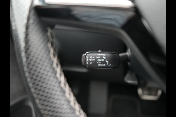 Škoda Superb Combi 1.4 TSI iV Sportline PHEV 218pk Dealer O.H | Panodak | Adaptive Cruise | Camera | Crystal LED | Alcantara Sportstoelen Memory & Verwarmd | Keyless | Apple Carplay | Virtual | Navigatie | DAB | 19"L.M |