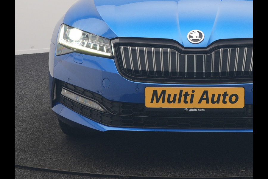 Škoda Superb Combi 1.4 TSI iV Sportline PHEV 218pk Dealer O.H | Panodak | Adaptive Cruise | Camera | Crystal LED | Alcantara Sportstoelen Memory & Verwarmd | Keyless | Apple Carplay | Virtual | Navigatie | DAB | 19"L.M |