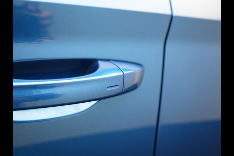 Škoda Superb Combi 1.4 TSI iV Sportline PHEV 218pk Dealer O.H | Panodak | Adaptive Cruise | Camera | Crystal LED | Alcantara Sportstoelen Memory & Verwarmd | Keyless | Apple Carplay | Virtual | Navigatie | DAB | 19"L.M |