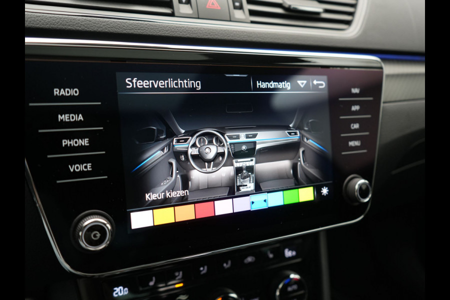 Škoda Superb Combi 1.4 TSI iV Sportline PHEV 218pk Dealer O.H | Panodak | Adaptive Cruise | Camera | Crystal LED | Alcantara Sportstoelen Memory & Verwarmd | Keyless | Apple Carplay | Virtual | Navigatie | DAB | 19"L.M |