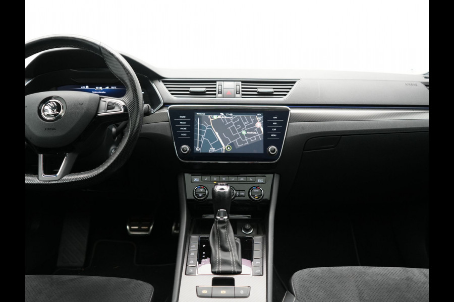 Škoda Superb Combi 1.4 TSI iV Sportline PHEV 218pk Dealer O.H | Panodak | Adaptive Cruise | Camera | Crystal LED | Alcantara Sportstoelen Memory & Verwarmd | Keyless | Apple Carplay | Virtual | Navigatie | DAB | 19"L.M |