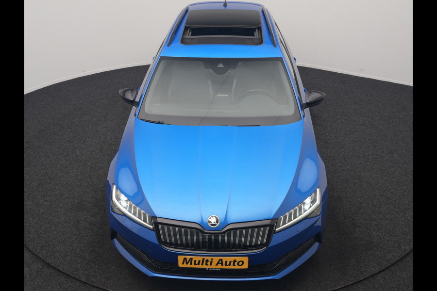 Škoda Superb Combi 1.4 TSI iV Sportline PHEV 218pk Dealer O.H | Panodak | Adaptive Cruise | Camera | Crystal LED | Alcantara Sportstoelen Memory & Verwarmd | Keyless | Apple Carplay | Virtual | Navigatie | DAB | 19"L.M |