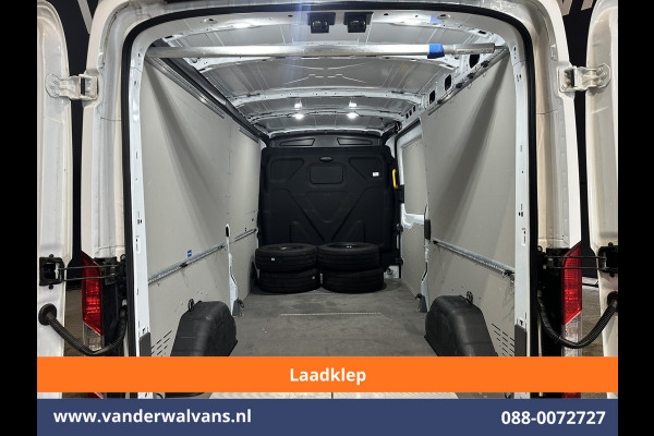 Ford Transit 2.0 TDCI 131pk L3H2 ** Laadklep ** Euro6 Airco | Camera | Navigatie | Apple Carplay | Adaptieve Cruisecontrol Android Auto, Parkeersensoren, Verwarmde voorruit, Stoelverwarming, Bijrijdersbank
