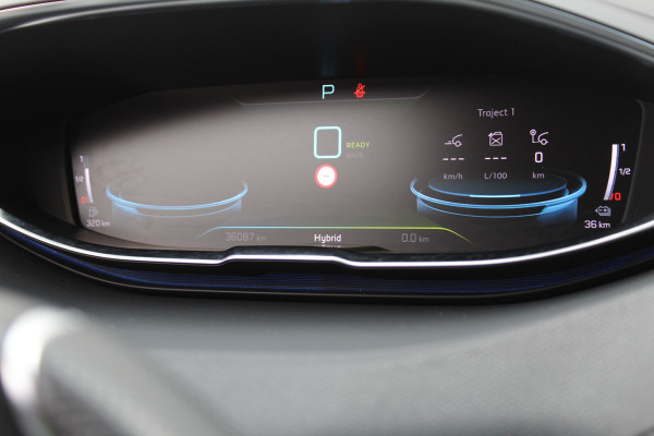 Peugeot 3008 1.6 HYbrid 225 GT 96% SOH | Panoramadak | Led | Navigatie | Winterpack