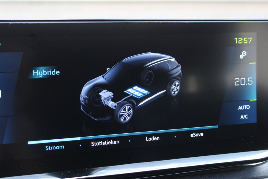 Peugeot 3008 1.6 HYbrid 225 GT 96% SOH | Panoramadak | Led | Navigatie | Winterpack