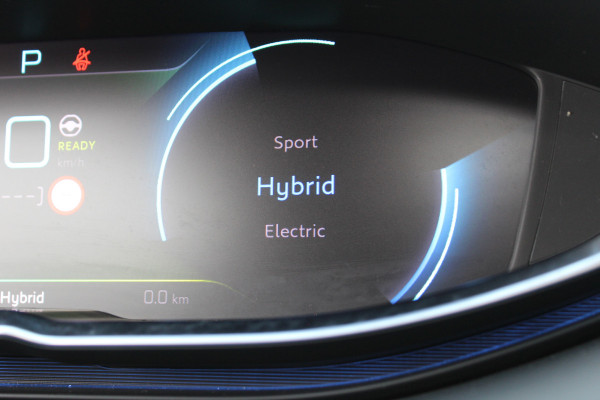 Peugeot 3008 1.6 HYbrid 225 GT 96% SOH | Panoramadak | Led | Navigatie | Winterpack