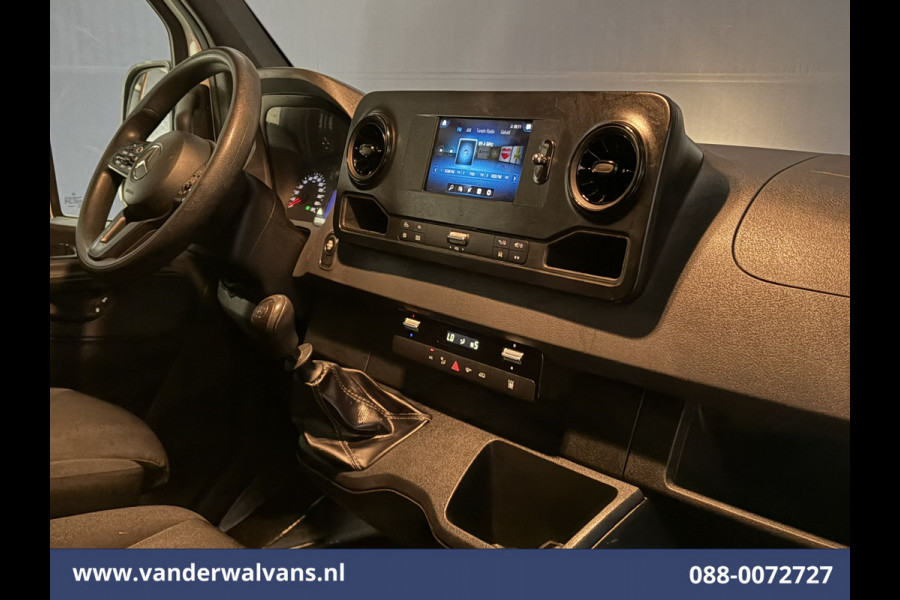 Mercedes-Benz Sprinter 316 CDI 164pk L2H2 Euro6 Airco | Camera | Navigatie | Trekhaak | Cruisecontrol Bijrijdersbank