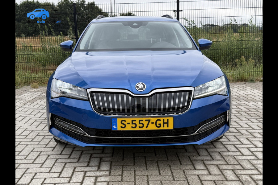 Škoda Superb Combi 1.4 TSI iV Business Edition | Camera | PDC | Carplay | Stoelverwarming |