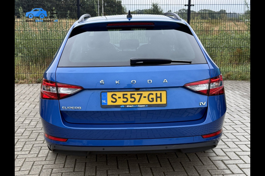 Škoda Superb Combi 1.4 TSI iV Business Edition | Camera | PDC | Carplay | Stoelverwarming |