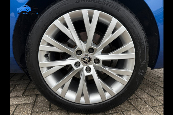 Škoda Superb Combi 1.4 TSI iV Business Edition | Camera | PDC | Carplay | Stoelverwarming |