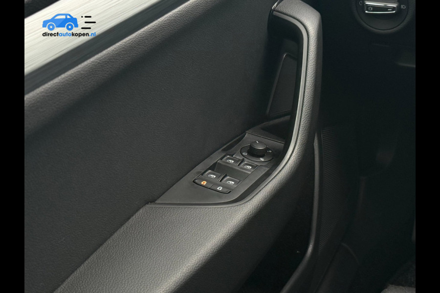 Škoda Superb Combi 1.4 TSI iV Business Edition | Camera | PDC | Carplay | Stoelverwarming |