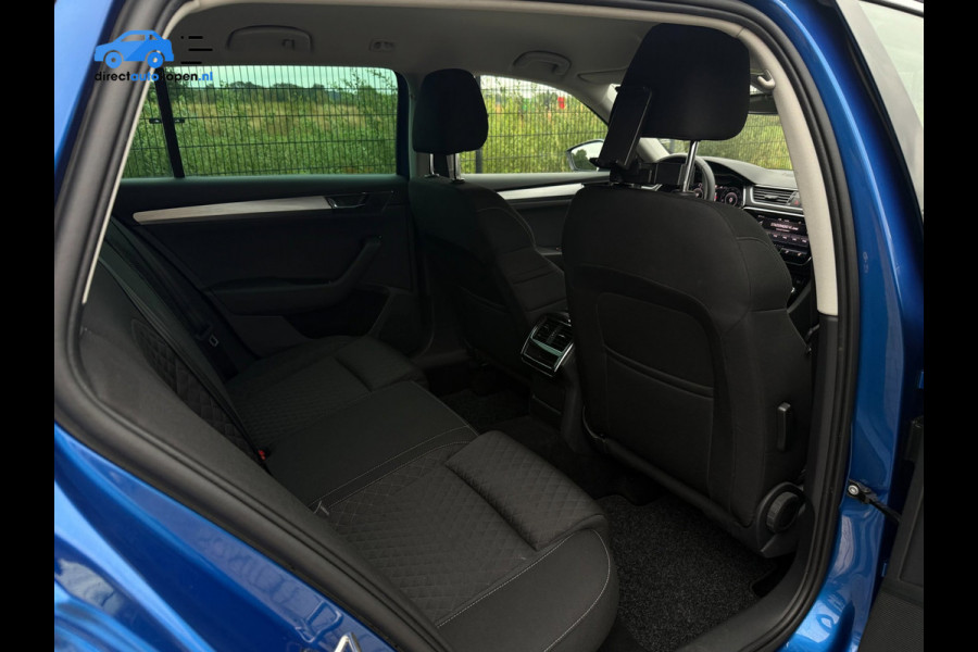 Škoda Superb Combi 1.4 TSI iV Business Edition | Camera | PDC | Carplay | Stoelverwarming |