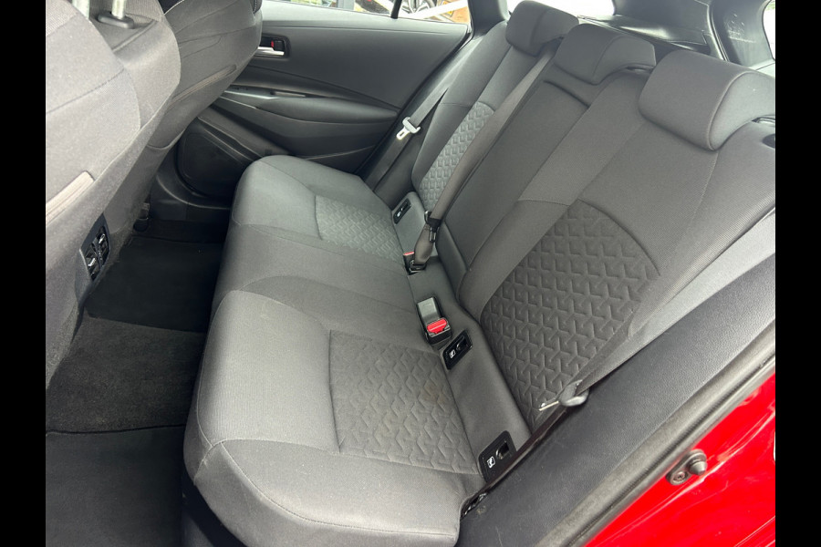 Toyota Corolla Touring Sports 1.8 Hybrid Business Apple Carplay Fabr.Garantie Rijklaarprijs