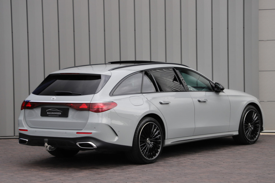Mercedes-Benz E-Klasse Estate 300e AMG | 313PK | Luchtvering | Massage | Head-up | Keyless-go | Burmester 4D | Stoelkoeling | Digital-light | Air-balan
