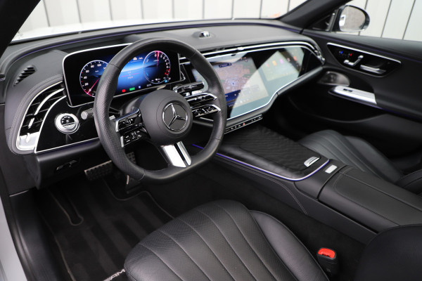 Mercedes-Benz E-Klasse Estate 300e AMG | 313PK | Luchtvering | Massage | Head-up | Keyless-go | Burmester 4D | Stoelkoeling | Digital-light | Air-balan
