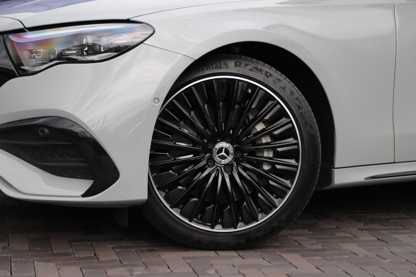 Mercedes-Benz E-Klasse Estate 300e AMG | 313PK | Luchtvering | Massage | Head-up | Keyless-go | Burmester 4D | Stoelkoeling | Digital-light | Air-balan