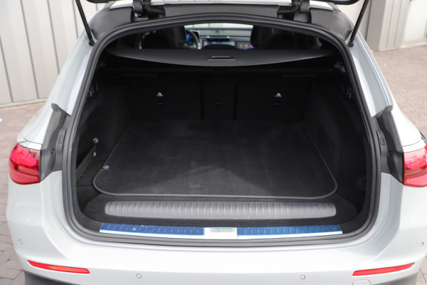 Mercedes-Benz E-Klasse Estate 300e AMG | 313PK | Luchtvering | Massage | Head-up | Keyless-go | Burmester 4D | Stoelkoeling | Digital-light | Air-balan