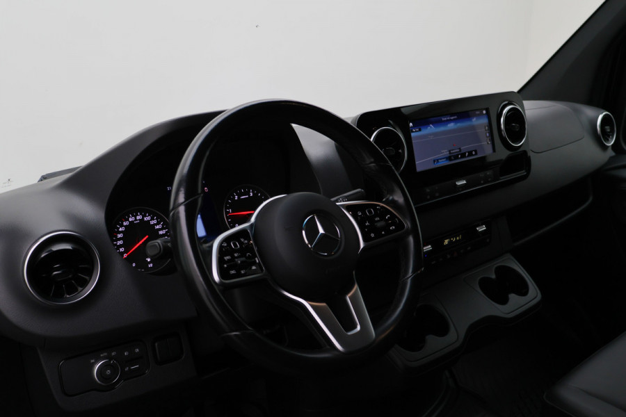 Mercedes-Benz Sprinter 519 CDI Automaat L2H2 Leer, LED, 360 camera, ACC, Trekhaak, Airco, Dubbel lucht, N1