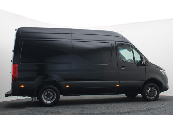 Mercedes-Benz Sprinter 519 CDI Automaat L2H2 Leer, LED, 360 camera, ACC, Trekhaak, Airco, Dubbel lucht, N1