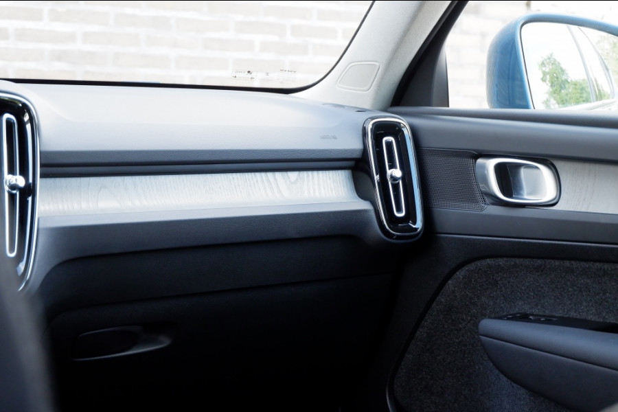 Volvo XC40 2.0 B3 Core Mild-Hybrid / INCL. Fabrieks-garantie / Verkoopklaar