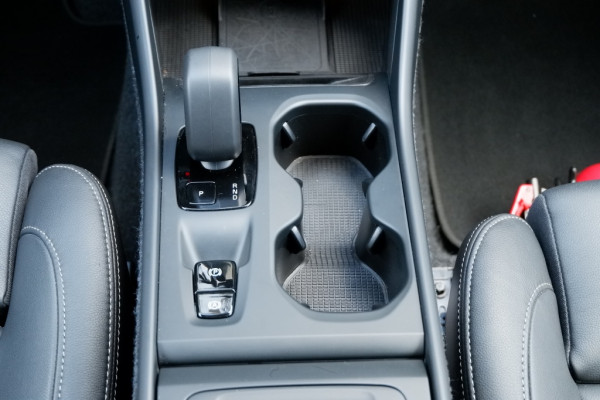 Volvo XC40 2.0 B3 Core Mild-Hybrid / INCL. Fabrieks-garantie / Verkoopklaar