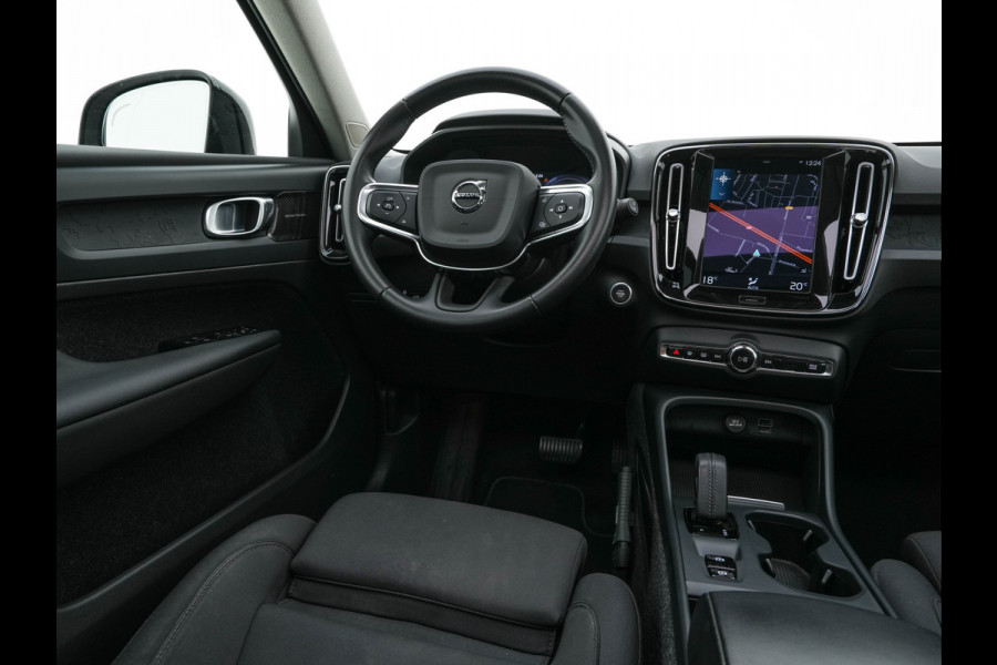 Volvo XC40 1.5 T4 Recharge R-Design Expression {SoH-83%} (Plug-in) (INCL-BTW)  Aut. *PANO | DIGI-COCKPIT | HARMAN/KARDON | BLINDSPOT | KEYLESS | DAB | SPORTSEATS | FULL-LED | NAVI-FULLMAP | CAMERA | ECC | TOWBAR | 18'' ALU*