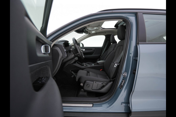 Volvo XC40 1.5 T4 Recharge R-Design Expression {SoH-83%} (Plug-in) (INCL-BTW)  Aut. *PANO | DIGI-COCKPIT | HARMAN/KARDON | BLINDSPOT | KEYLESS | DAB | SPORTSEATS | FULL-LED | NAVI-FULLMAP | CAMERA | ECC | TOWBAR | 18'' ALU*