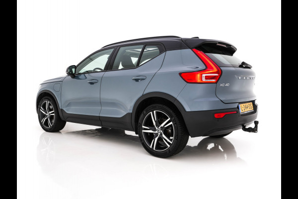 Volvo XC40 1.5 T4 Recharge R-Design Expression {SoH-83%} (Plug-in) (INCL-BTW)  Aut. *PANO | DIGI-COCKPIT | HARMAN/KARDON | BLINDSPOT | KEYLESS | DAB | SPORTSEATS | FULL-LED | NAVI-FULLMAP | CAMERA | ECC | TOWBAR | 18'' ALU*