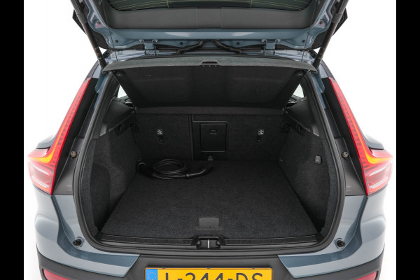 Volvo XC40 1.5 T4 Recharge R-Design Expression {SoH-83%} (Plug-in) (INCL-BTW)  Aut. *PANO | DIGI-COCKPIT | HARMAN/KARDON | BLINDSPOT | KEYLESS | DAB | SPORTSEATS | FULL-LED | NAVI-FULLMAP | CAMERA | ECC | TOWBAR | 18'' ALU*
