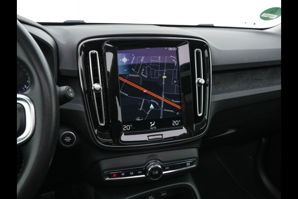 Volvo XC40 1.5 T4 Recharge R-Design Expression {SoH-83%} (Plug-in) (INCL-BTW)  Aut. *PANO | DIGI-COCKPIT | HARMAN/KARDON | BLINDSPOT | KEYLESS | DAB | SPORTSEATS | FULL-LED | NAVI-FULLMAP | CAMERA | ECC | TOWBAR | 18'' ALU*