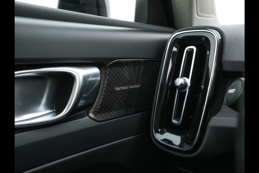 Volvo XC40 1.5 T4 Recharge R-Design Expression {SoH-83%} (Plug-in) (INCL-BTW)  Aut. *PANO | DIGI-COCKPIT | HARMAN/KARDON | BLINDSPOT | KEYLESS | DAB | SPORTSEATS | FULL-LED | NAVI-FULLMAP | CAMERA | ECC | TOWBAR | 18'' ALU*