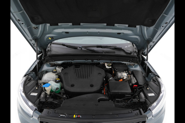 Volvo XC40 1.5 T4 Recharge R-Design Expression {SoH-83%} (Plug-in) (INCL-BTW)  Aut. *PANO | DIGI-COCKPIT | HARMAN/KARDON | BLINDSPOT | KEYLESS | DAB | SPORTSEATS | FULL-LED | NAVI-FULLMAP | CAMERA | ECC | TOWBAR | 18'' ALU*