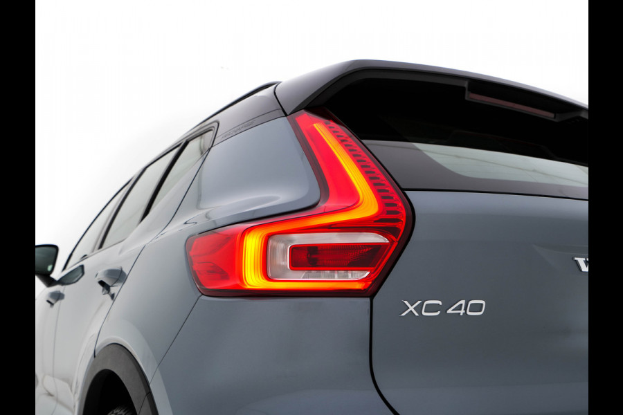 Volvo XC40 1.5 T4 Recharge R-Design Expression {SoH-83%} (Plug-in) (INCL-BTW)  Aut. *PANO | DIGI-COCKPIT | HARMAN/KARDON | BLINDSPOT | KEYLESS | DAB | SPORTSEATS | FULL-LED | NAVI-FULLMAP | CAMERA | ECC | TOWBAR | 18'' ALU*