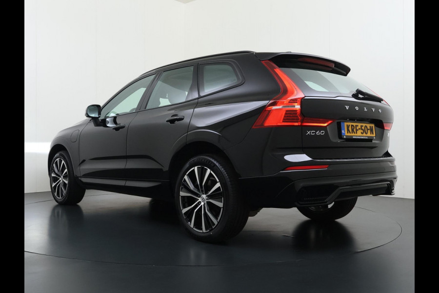 Volvo XC60 2.0 T8 Plug-in hybrid AWD Ultra Dark T8 12 MND. BOVAG GARANTIE | HEAD UP | PANORAMA DAK | ACHTERUITRIJ CAMERA | BOWERS & WILKINS | MEM. SEATS | STOEL+STUUR VERWARMING |