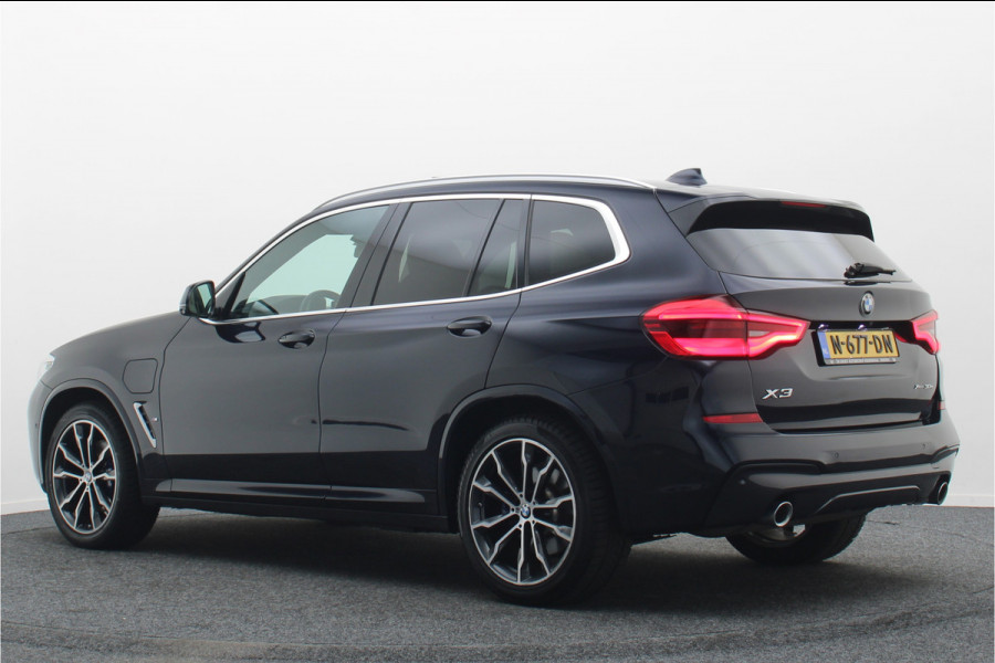 BMW X3 xDrive30e Business Edition Plus Panoramadak, 360° Camera, Leer, Memory, Apple Carplay, 20"