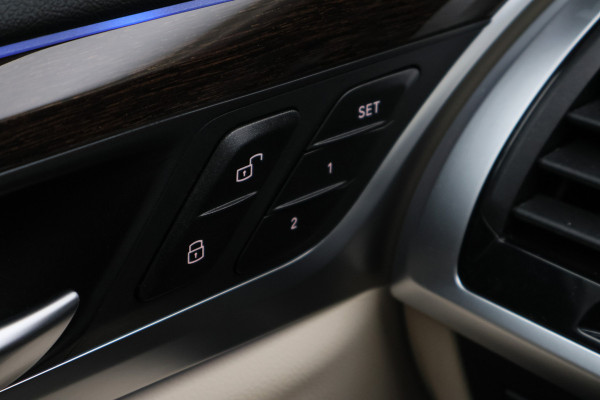BMW X3 xDrive30e Business Edition Plus Panoramadak, 360° Camera, Leer, Memory, Apple Carplay, 20"