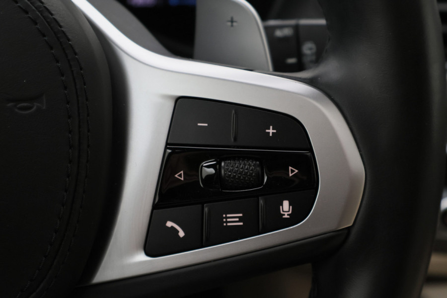 BMW X3 xDrive30e Business Edition Plus Panoramadak, 360° Camera, Leer, Memory, Apple Carplay, 20"
