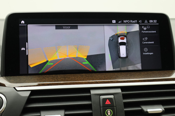BMW X3 xDrive30e Business Edition Plus Panoramadak, 360° Camera, Leer, Memory, Apple Carplay, 20"