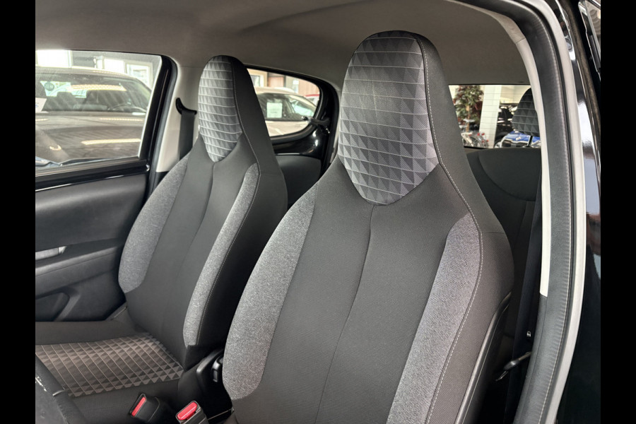 Peugeot 108 1.0 e-VTi Allure 5-drs. KEYLESS/CAMERA/CLIMA/CARPLAY/LIMITER