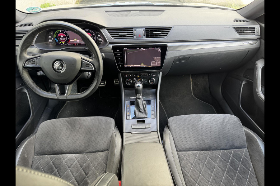 Škoda Superb Combi 1.4 TSI iV PHEV Sportline Business | SOH: 91,6% | Matrix Led | All season | Camera | Adaptive CC | Navi | R u i m t e! |