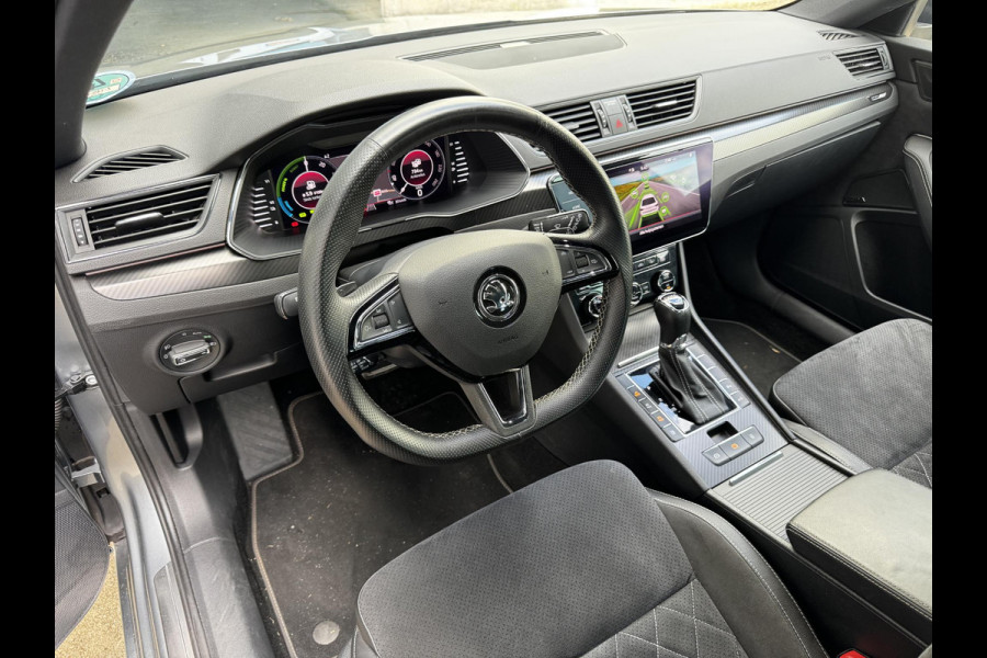 Škoda Superb Combi 1.4 TSI iV PHEV Sportline Business | SOH: 91,6% | Matrix Led | All season | Camera | Adaptive CC | Navi | R u i m t e! |