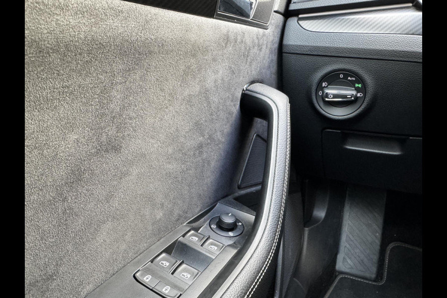 Škoda Superb Combi 1.4 TSI iV PHEV Sportline Business | SOH: 91,6% | Matrix Led | All season | Camera | Adaptive CC | Navi | R u i m t e! |