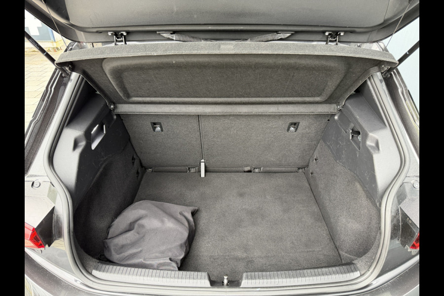 CUPRA Born BWJ 12-2021 | Adrenaline One 62 kWh SOH 91,7% | WARMTEPOMP | CLIMA | STOELVERW | 19'' LMV | CARPLAY | CAMERA A | NAVI