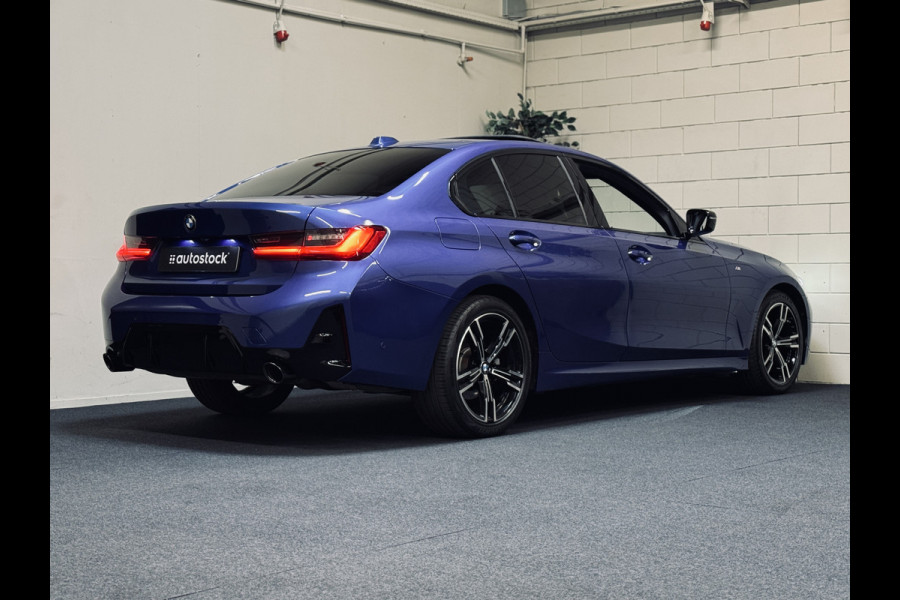 BMW 3 Serie 318i M-Sport | Schuifdak | Carbon | Camera